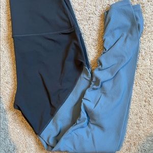 Storm Parallel Luxe Leggings
